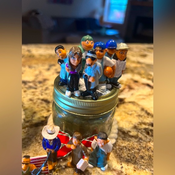 VERY RARE 19 Homies!!!!!! 2000 EDITION! MINT CONDITION!! - Picture 13 of 14